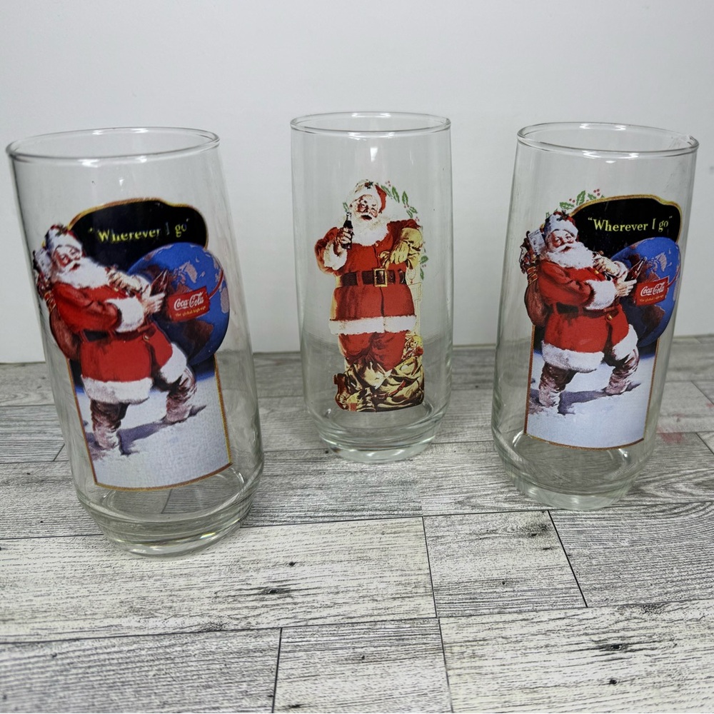 vintage Coca-Cola Haddon Sundblom Santa Claus glasses